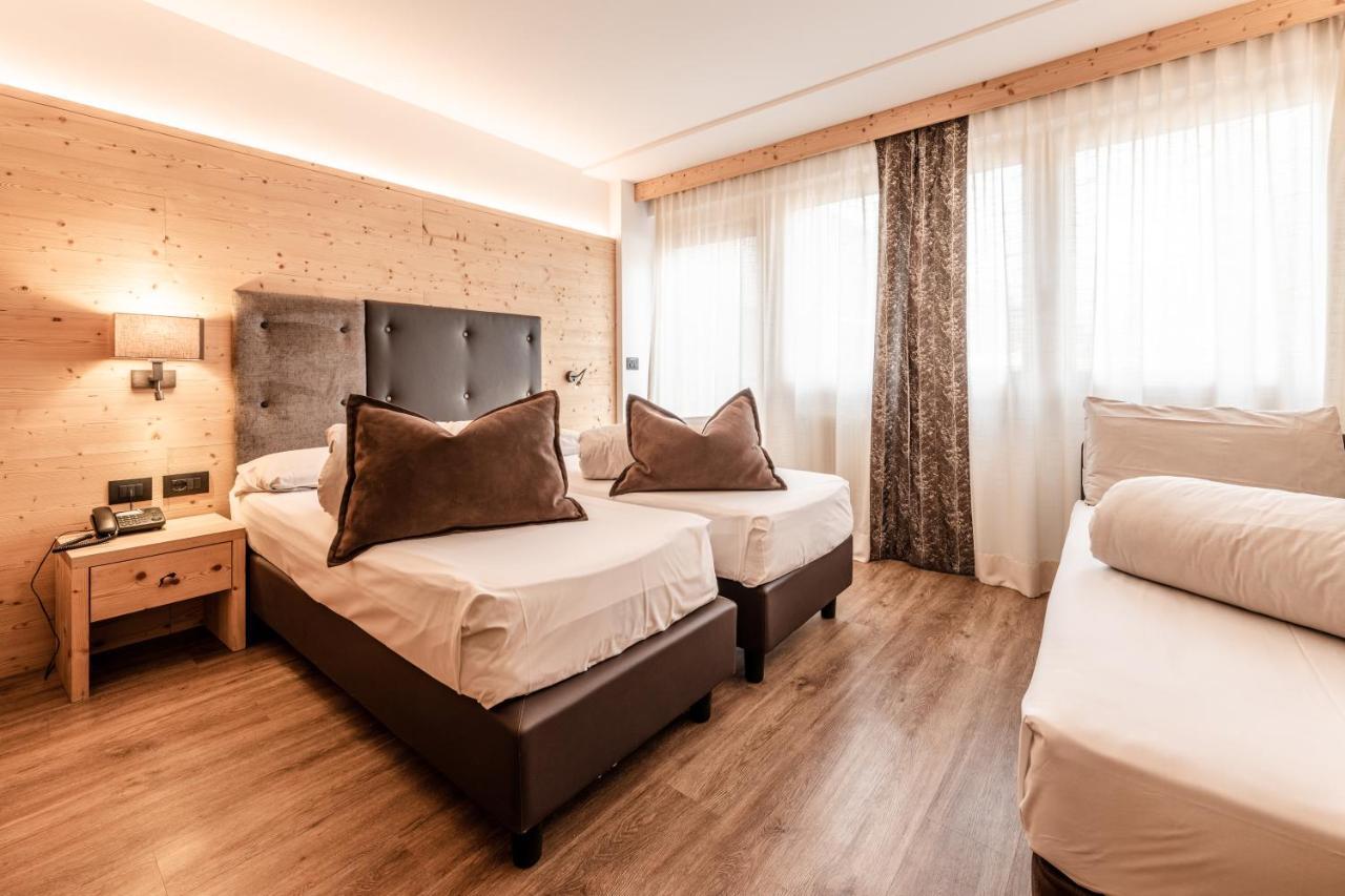 Hotel Sporting Ravelli Mezzana  Extérieur photo