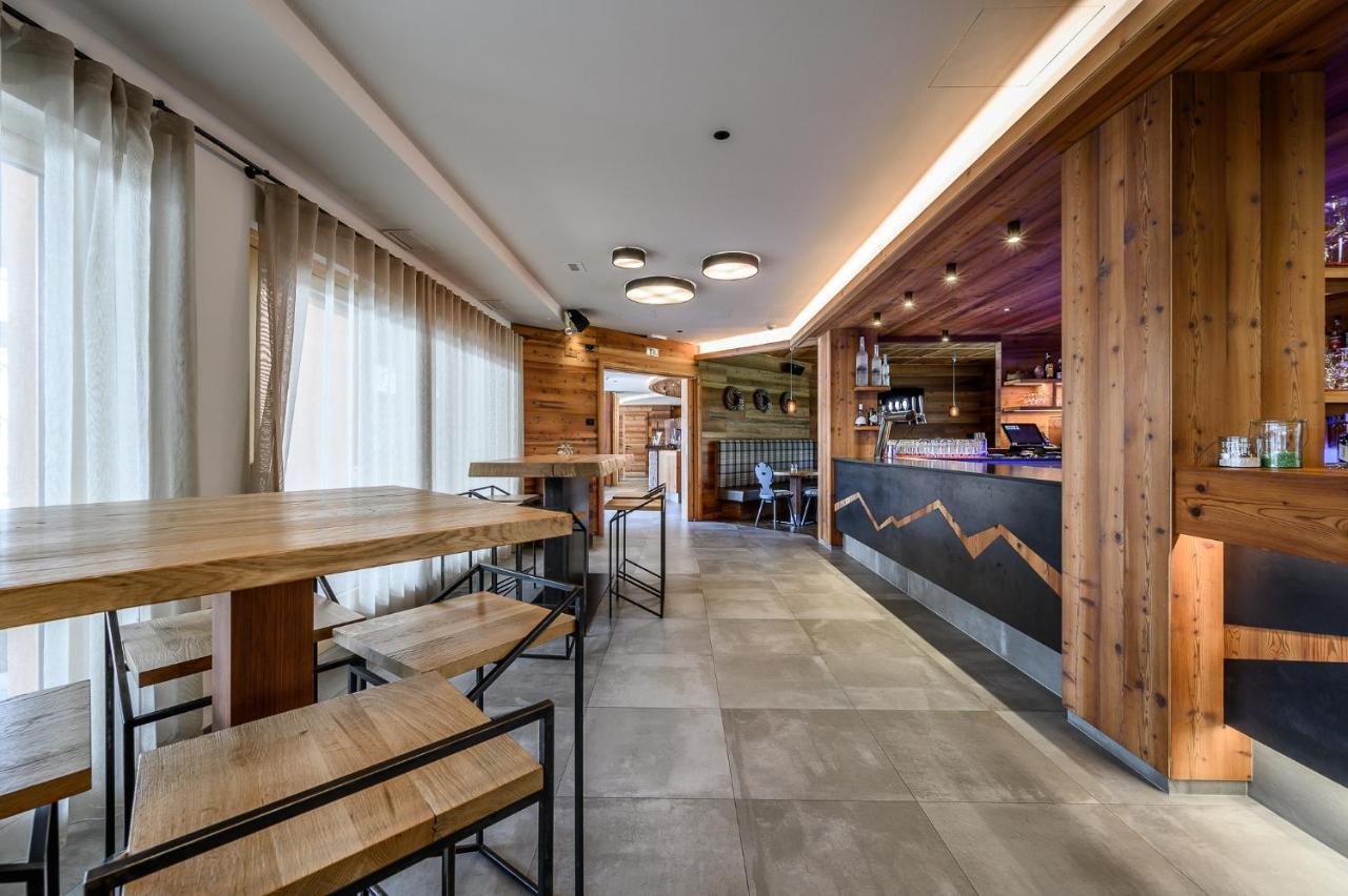 Hotel Sporting Ravelli Mezzana  Extérieur photo