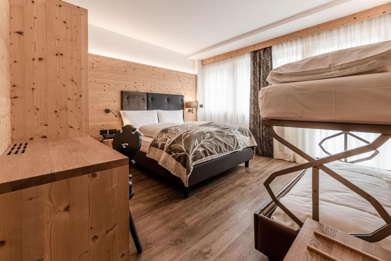Hotel Sporting Ravelli Mezzana  Extérieur photo