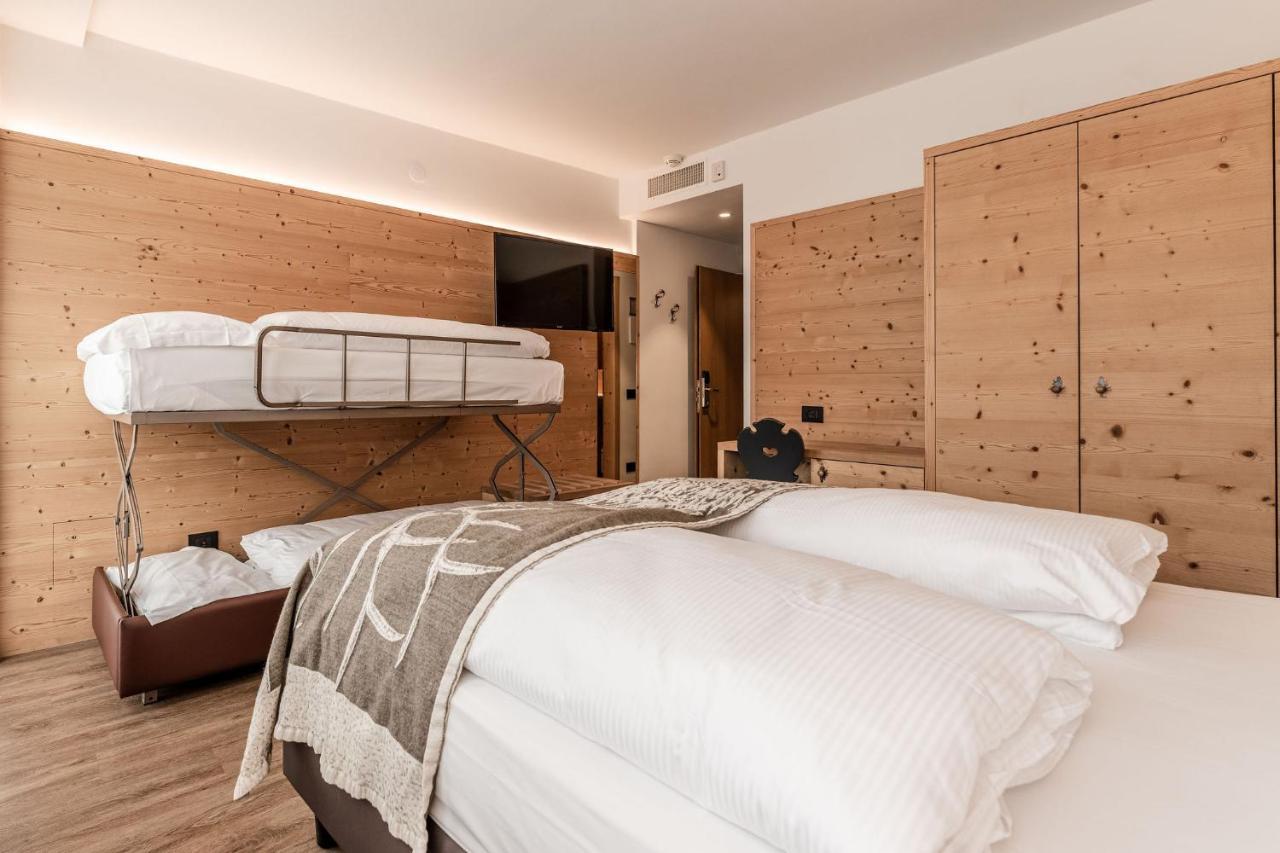 Hotel Sporting Ravelli Mezzana  Extérieur photo