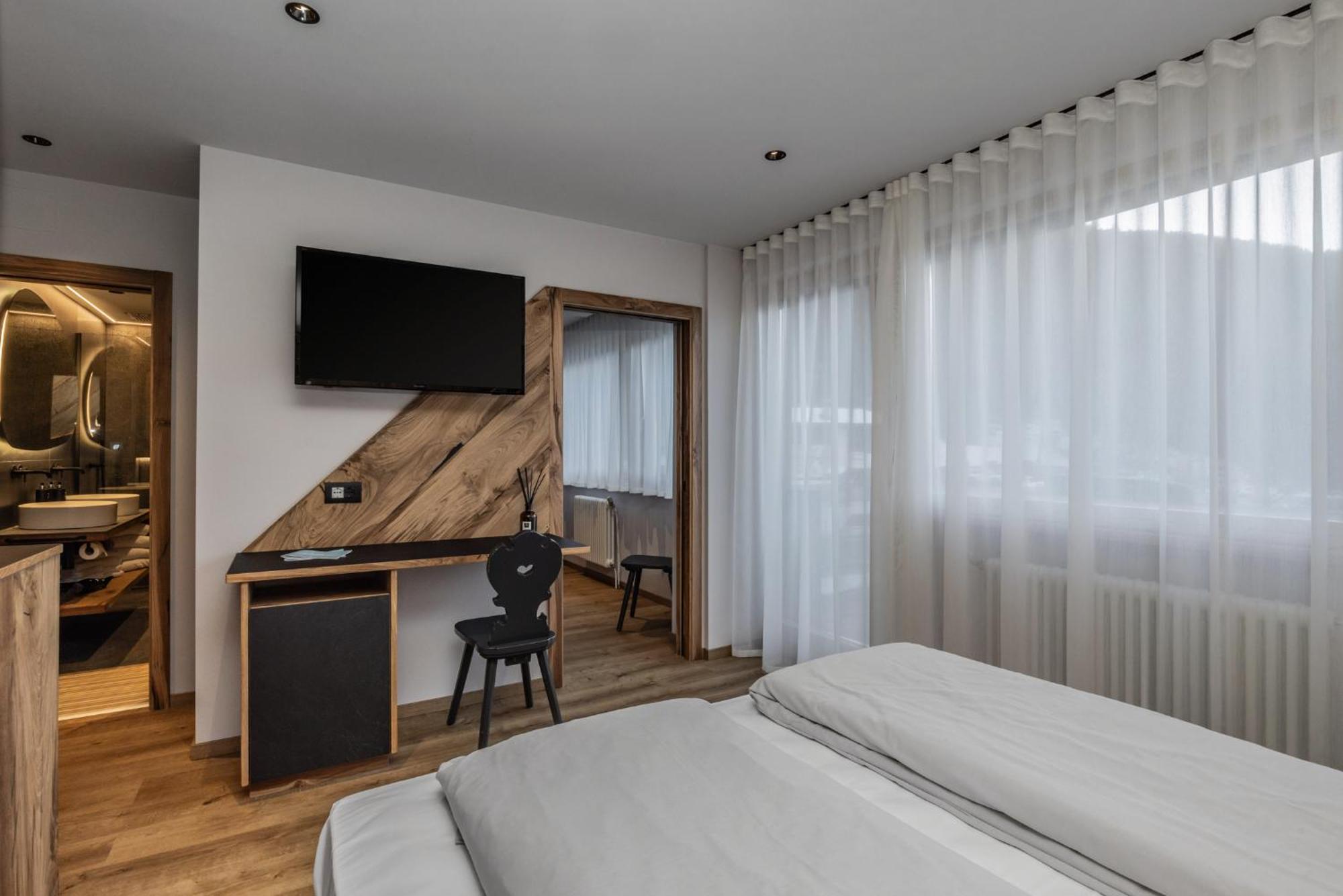 Hotel Sporting Ravelli Mezzana  Extérieur photo