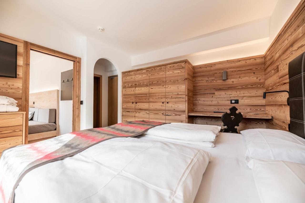 Hotel Sporting Ravelli Mezzana  Extérieur photo